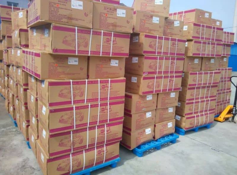 Plastic pallets imported 3