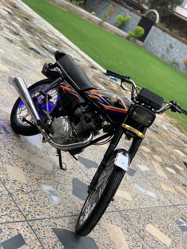 HONDA CG 125 2018 MODEL 2