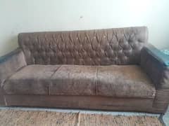 5 Seater Used  Sofa Set with 2 Tables without Glass base