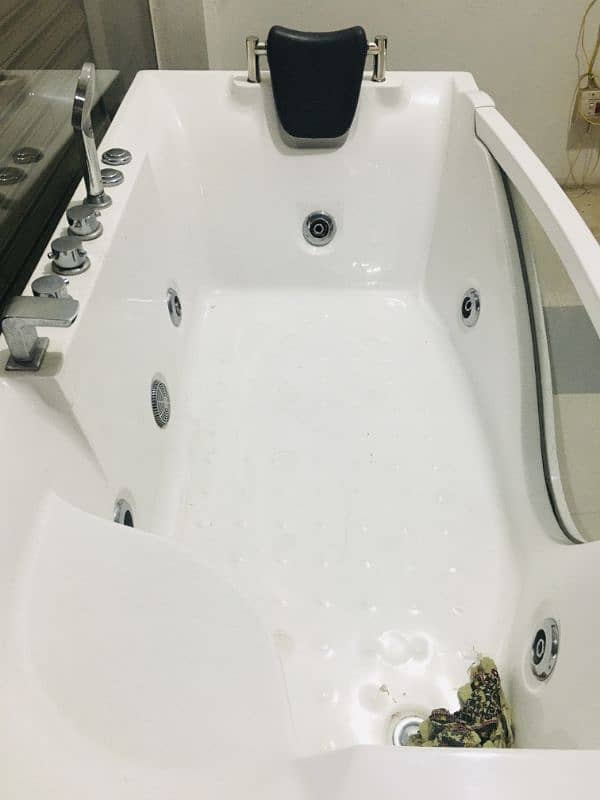 Bath Tub Jacuzzi automatic for sale 1