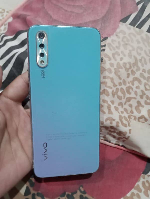 Vivo S1 8 + 256 1