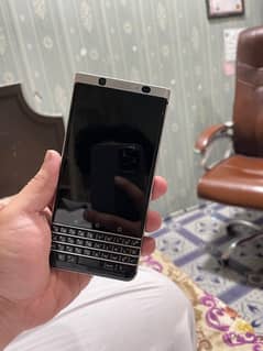 Blackberry keyone