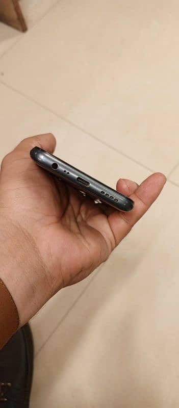 realme c25s black colour 4