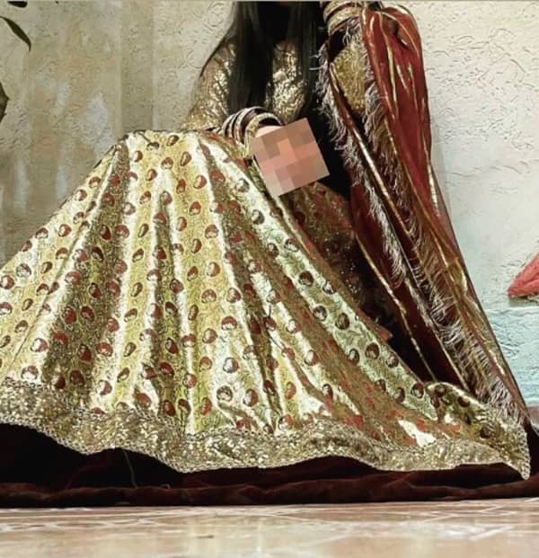 Golden Lehenga choli for Mehendi 3