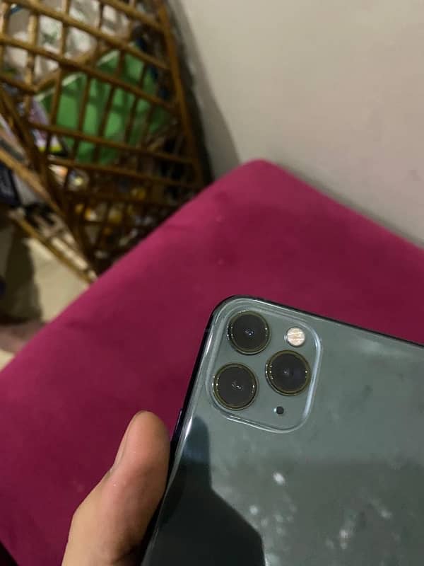 Iphone 11 pro max (64gb)- (non pta) water packed 7