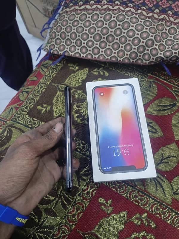 iPhone X officiall pta proved 64 GB 3