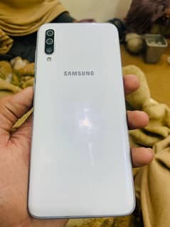 Samsung A70