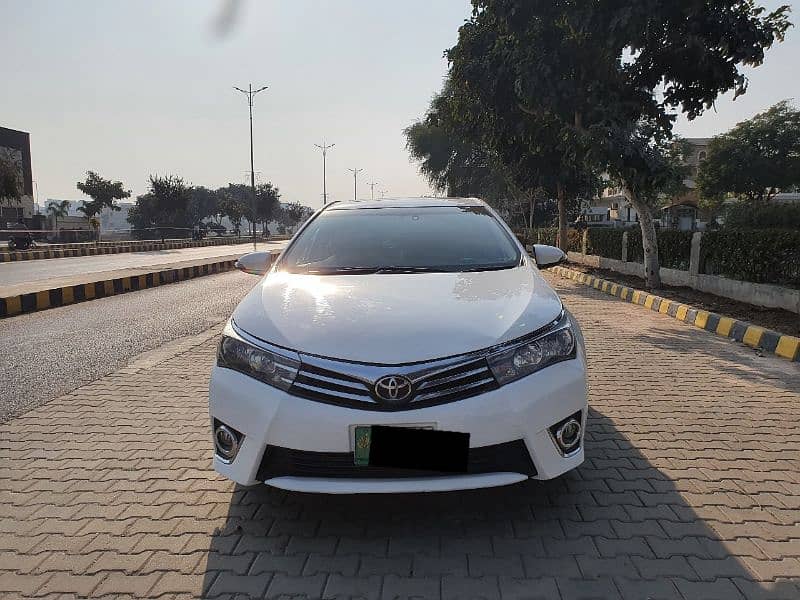 Toyota Altis Grande 2015 4