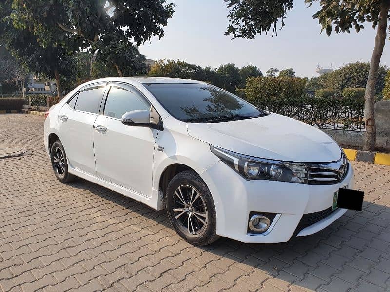 Toyota Altis Grande 2015 5