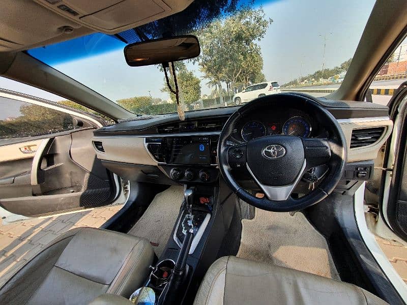 Toyota Altis Grande 2015 6