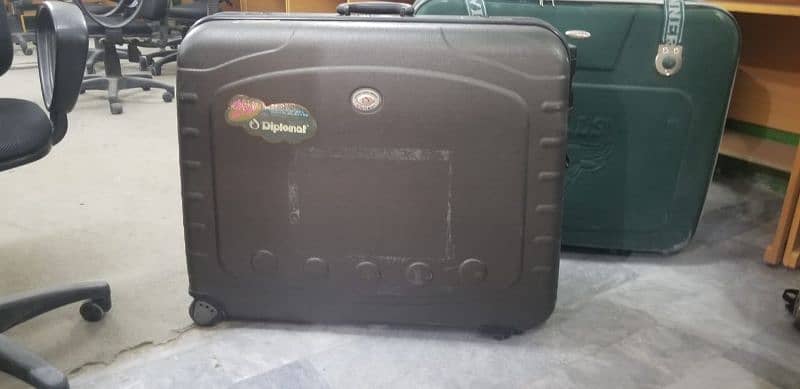 suit case 4