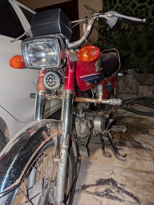 cd 70 model year 2007 bike in good condition 4