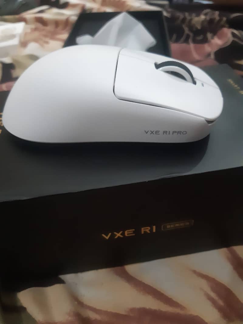 VGN VXE R1 PRO 3