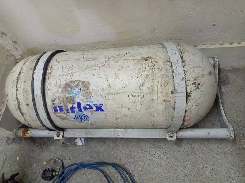 CNG Cylinder and Kit with complete fitting 0