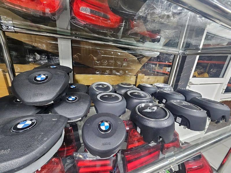 Bmw, Mercedes, Range Rover, Porsche, Audi, Tesla parts Available 3