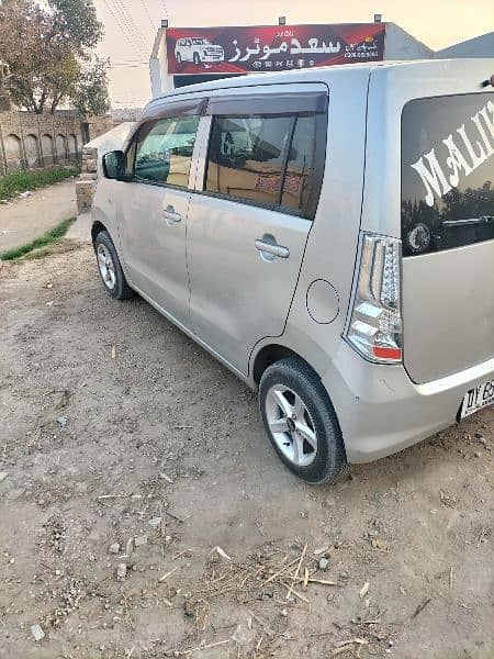 Suzuki Wagon R 2011 10