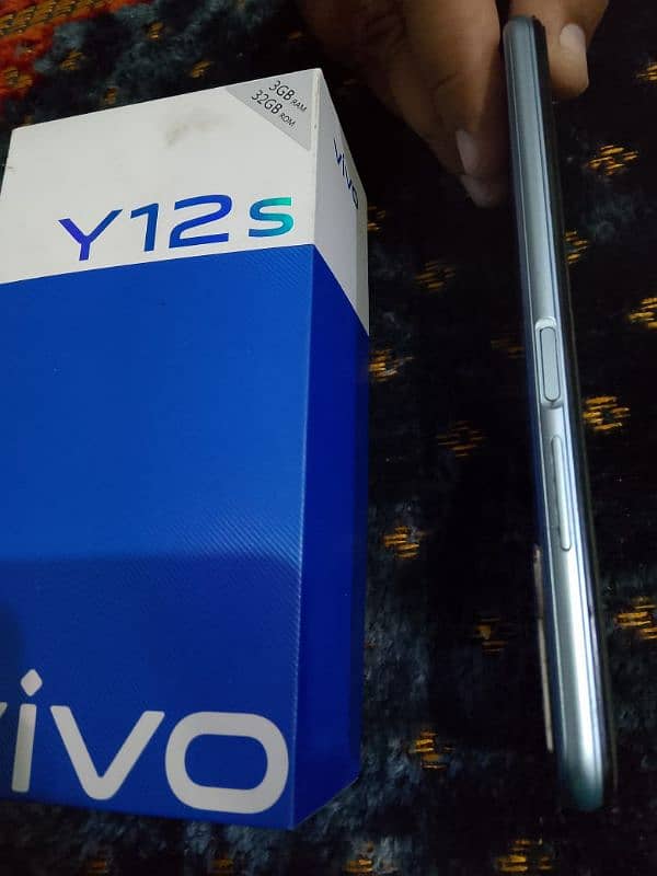 vivo y12 3