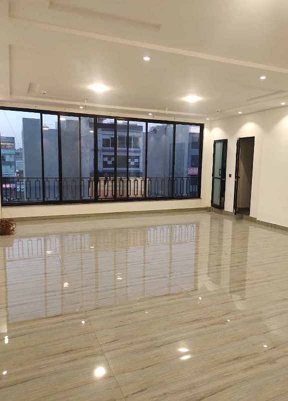 Phase 6 Main Boulevard Hot Foolr For Rent 5