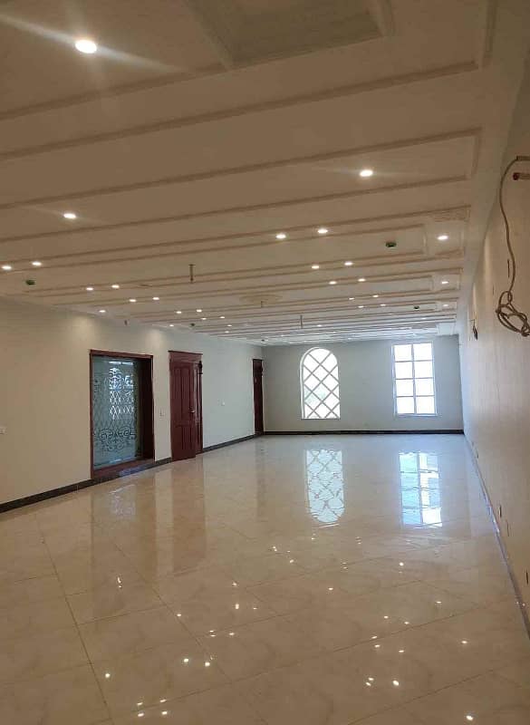 Phase 6 Main Boulevard Hot Foolr For Rent 2