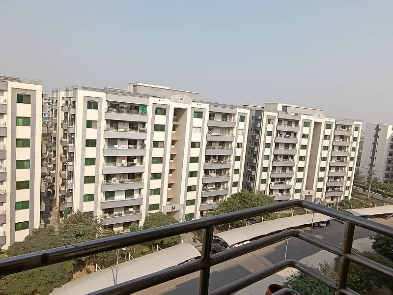 10 Marla 3 Bedroom Apartment For Sale in Askari -11 Lahore. 0