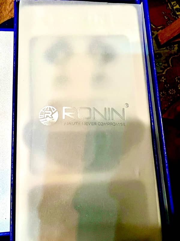 Ronin 7010 airpods box open never used for sale urgent 1