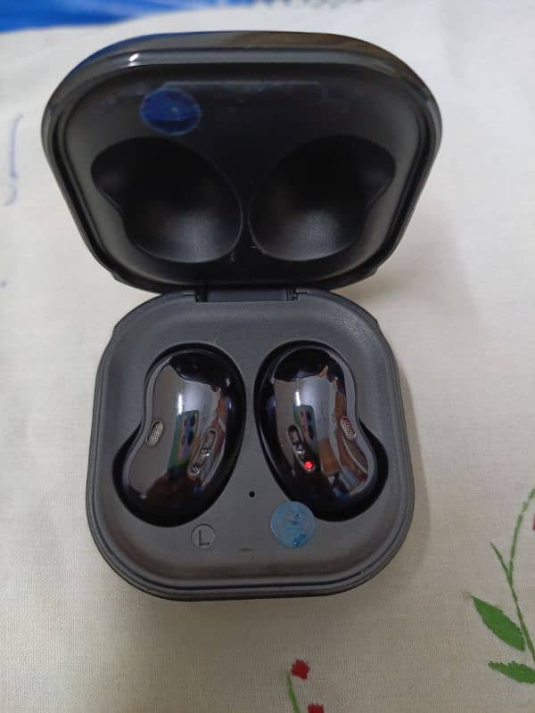 Samsung Galaxy Buds Live 2