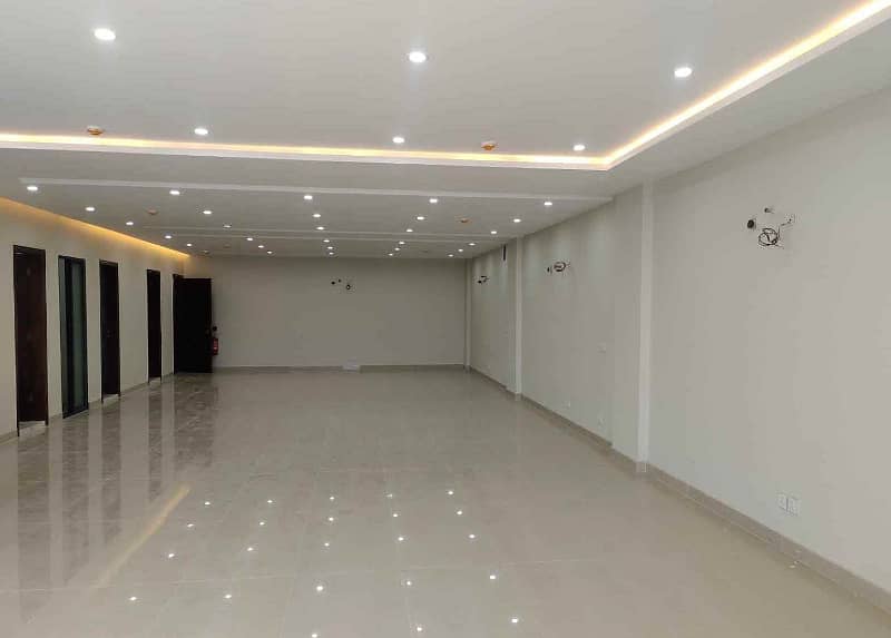 Phase 6 4 Marla Floor Top Location Hot Offer For Rent 4