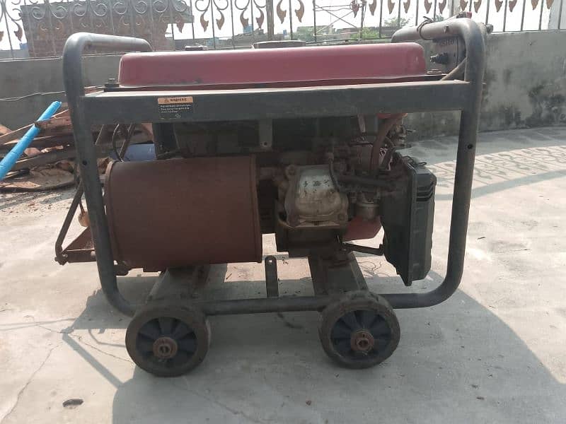 Generator 3500 Volt 4