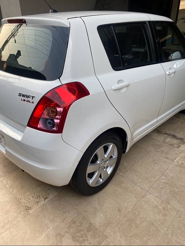 Suzuki Swift 1.3 DLX 2013 2