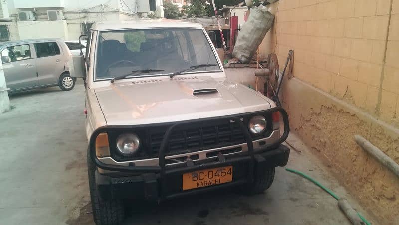 Mitsubishi Pajero 1990 1