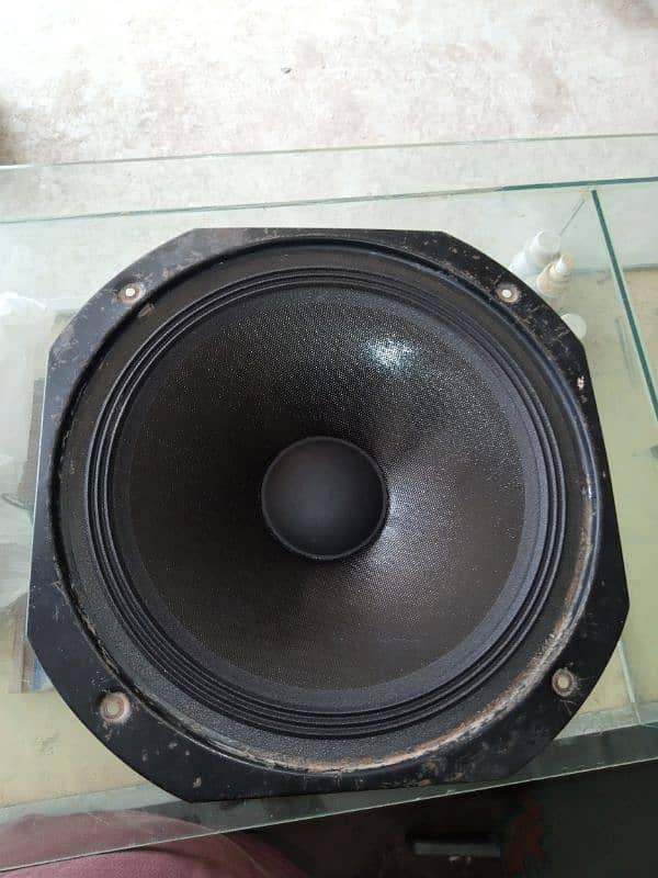 Different Speakers 6 to 12 inches 6