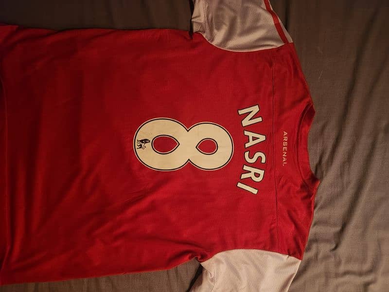 Arsenal 11/12 retro kit(fan edition) 1