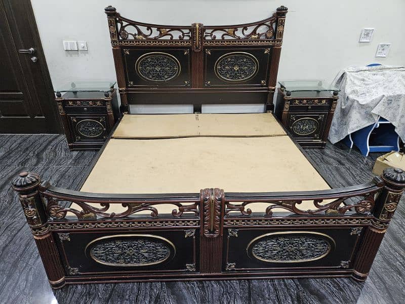 King bed | side tables | dressing table | chairs | centre table 0