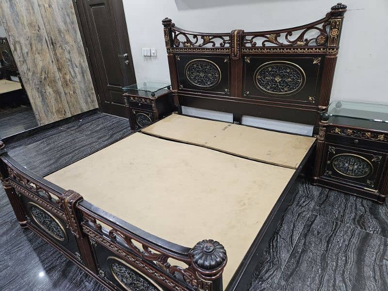 King bed | side tables | dressing table | chairs | centre table 13