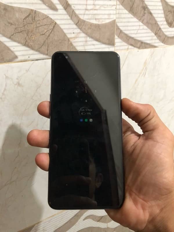 oppo f 17 pro 3