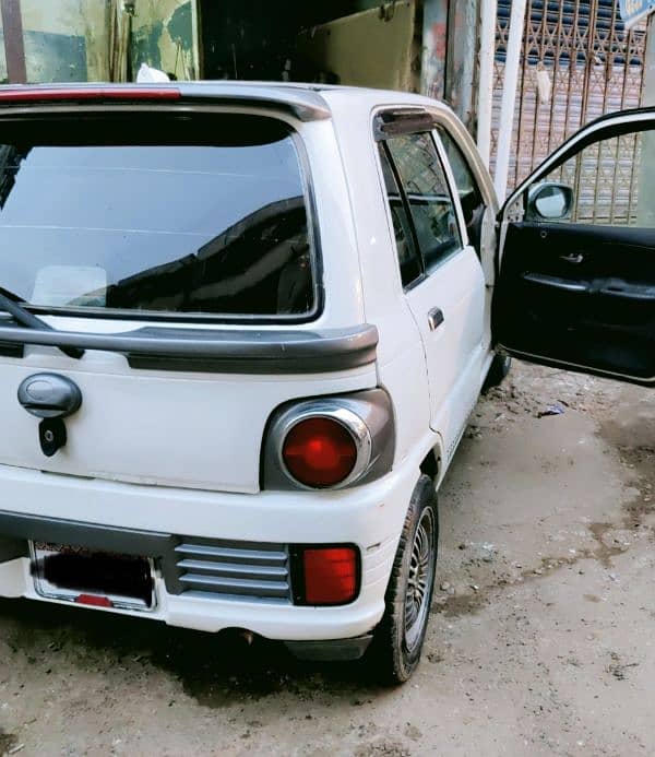 Daihatsu Cuore 1993 4