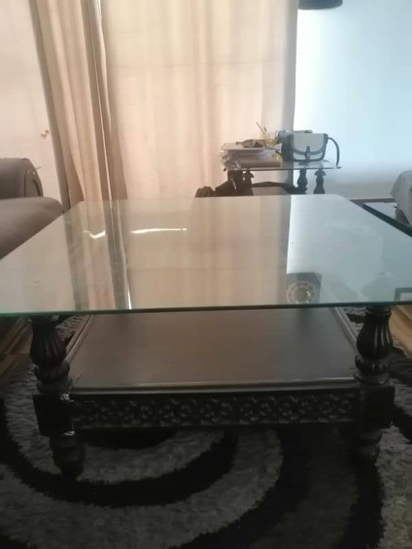 Set of 3 Center Tables. . used 0