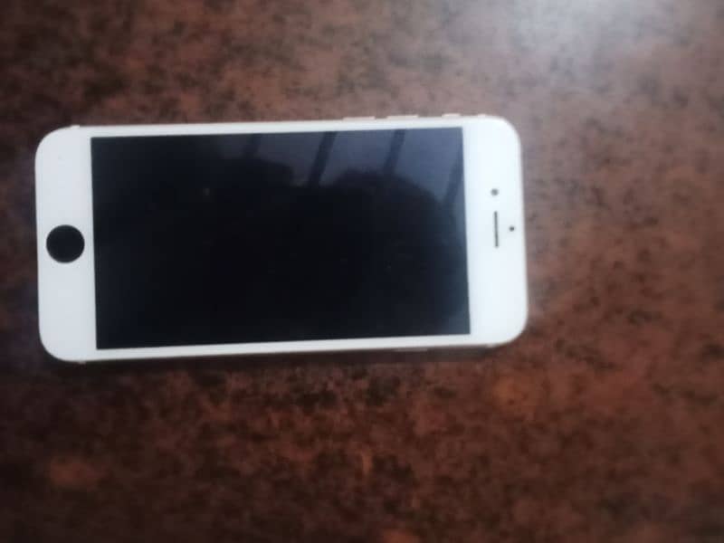 iphone 6s ha good condition and working 64meromi h 4