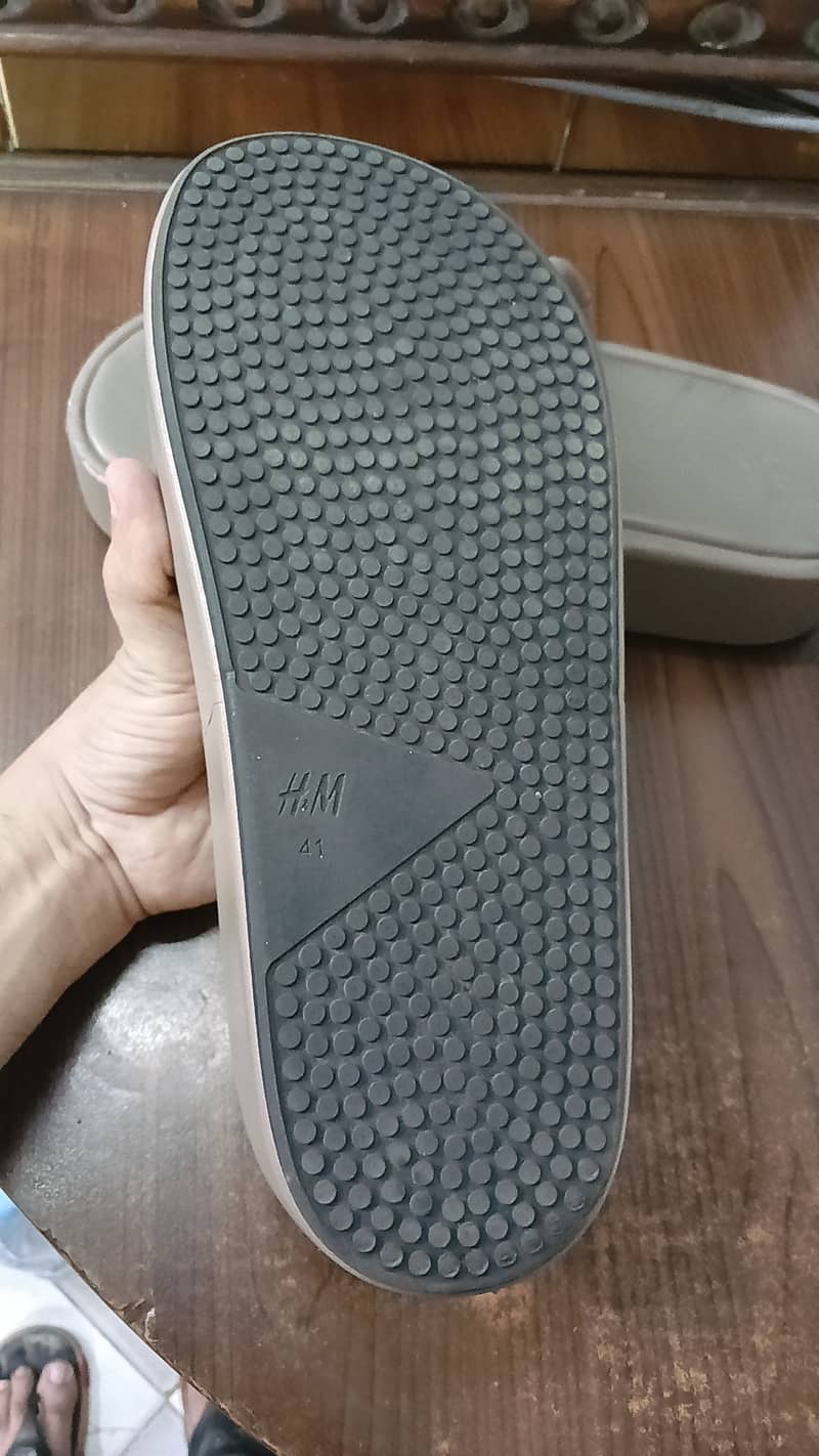 H&M Slipper's (From USA) 4