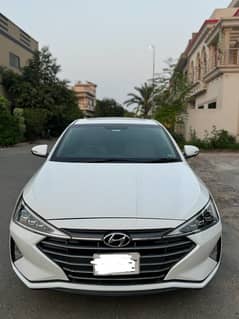 Hyundai Elantra 2022