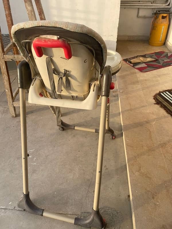 zubaidas original high chair 2