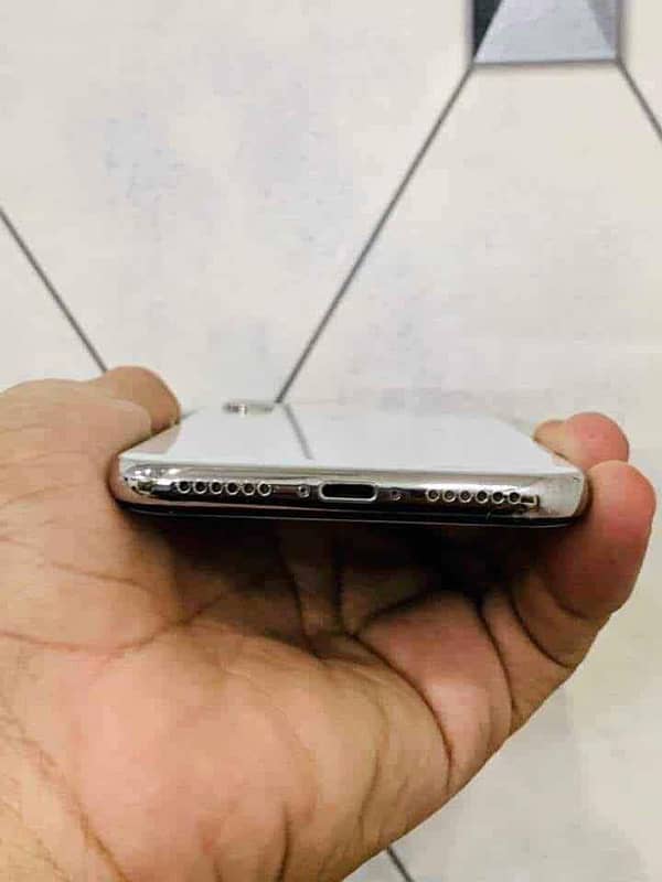 iphone x non pta only batre change ha baki all original ha guranteed 2