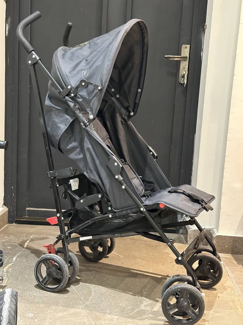 Zippy Pushchair 1