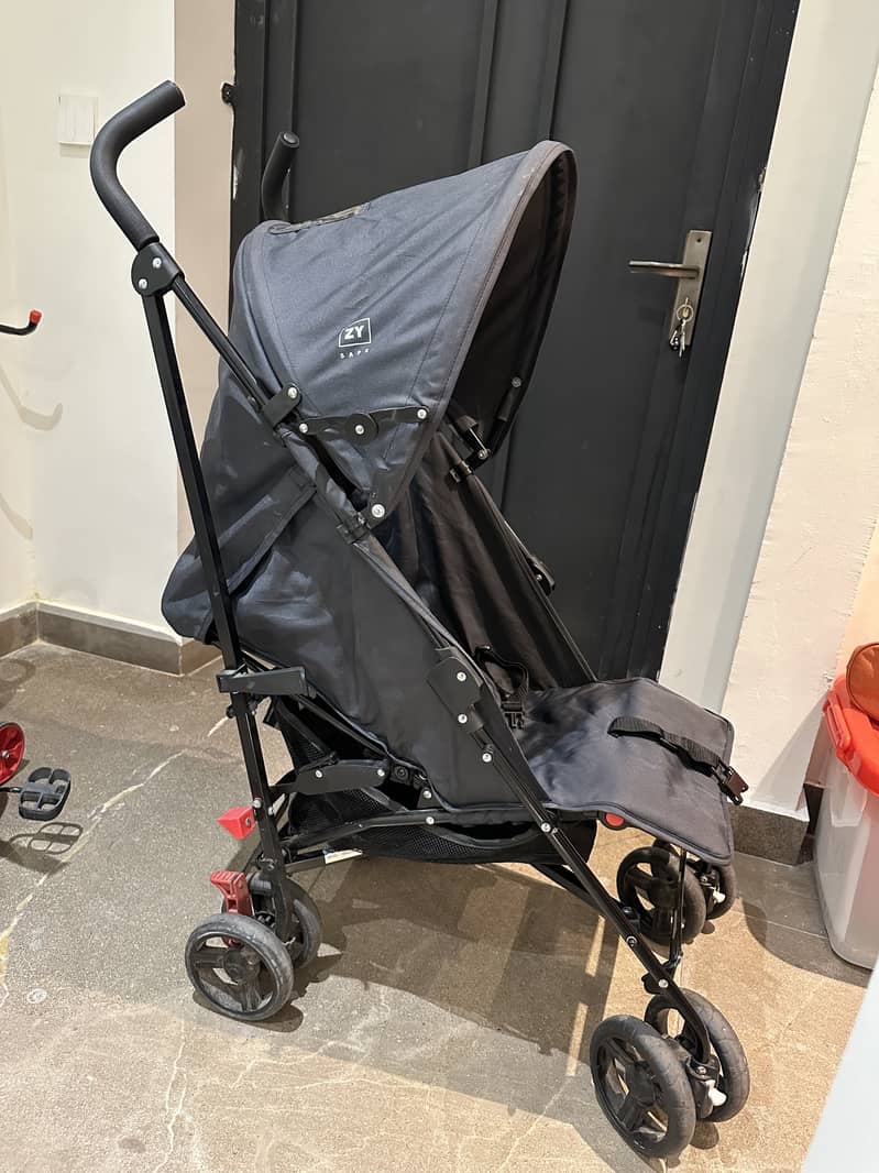 Zippy Pushchair 3