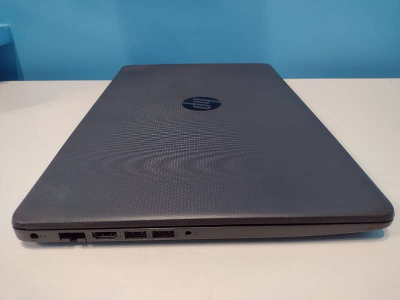 HP NoteBook Slim 250 G7 Core i5 8Th Gen 8 GB 256GB SSD 15.6 HD 2