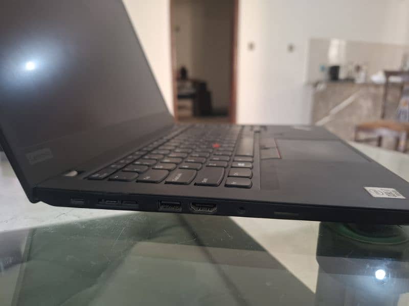 Lenovo T490 2