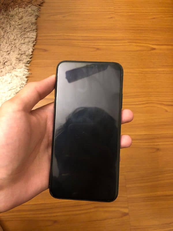 iPhone 11 Pro Max 256gb Non pta Factory Unlock 1