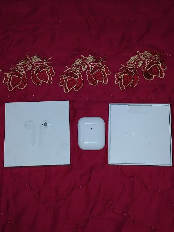 Apple airpods (2nd gen) 0