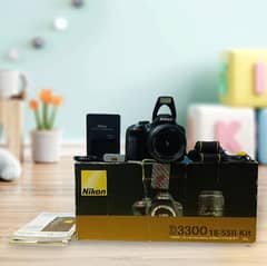 Nikon D3300 DSLR with box 10/10