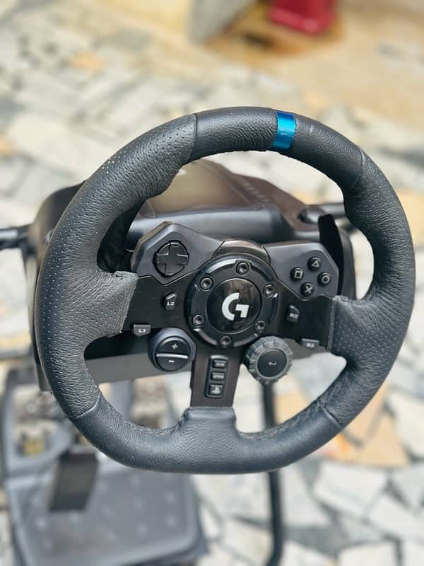 Logitech G923 Racing Wheel Brand New Fresh Condition 9